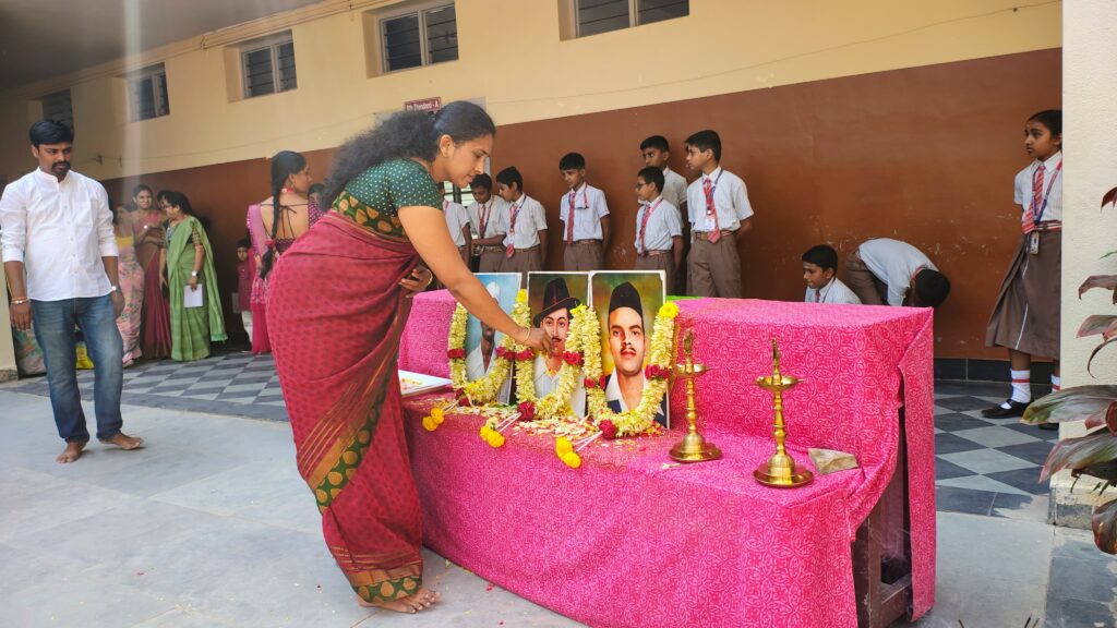 Saandeepani_School_Martyrs_Day