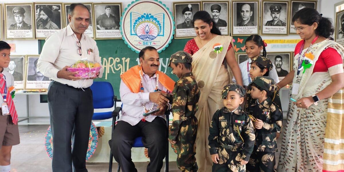 Kargil_Vijay_Diwas_Saandeepani School