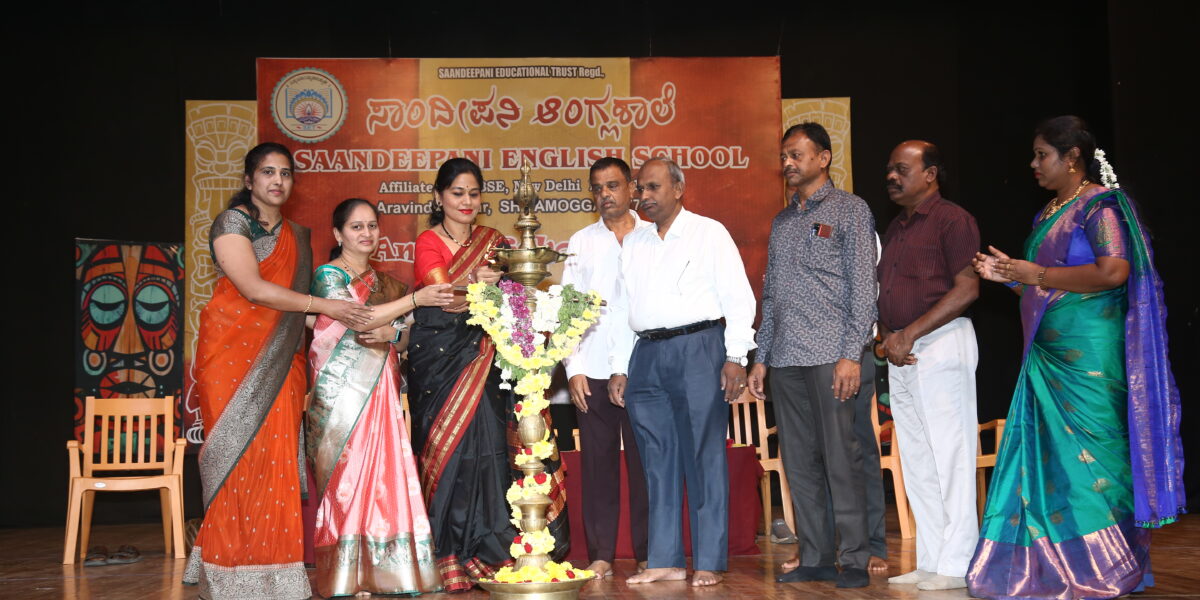 Annual day celebration in Saandeepani English School